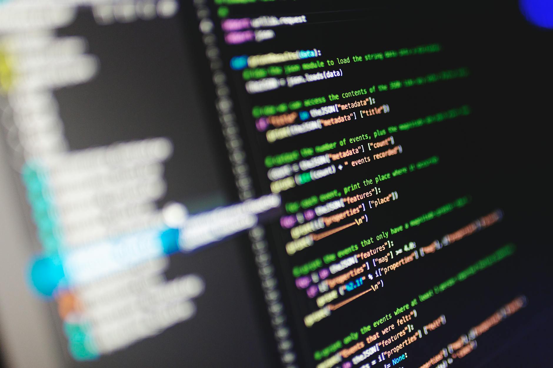 谷歌浏览器性能优化与设置界面，展示内存和标签页管理情境